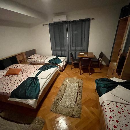 Madigan'S Hotel Kosovo Polje Exteriér fotografie