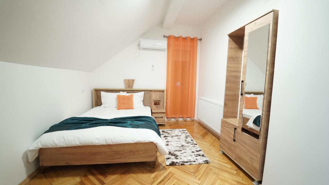 Madigan'S Hotel Kosovo Polje Exteriér fotografie