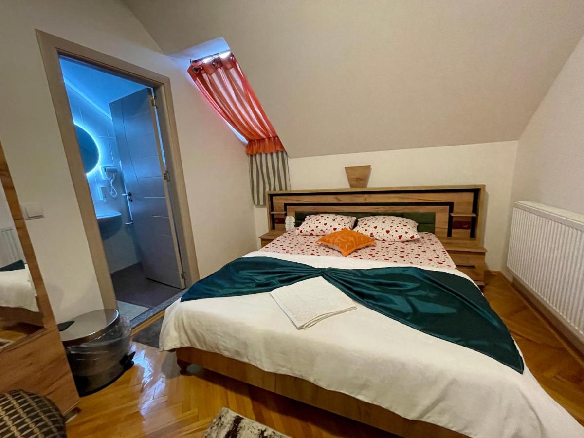Madigan'S Hotel Kosovo Polje Exteriér fotografie