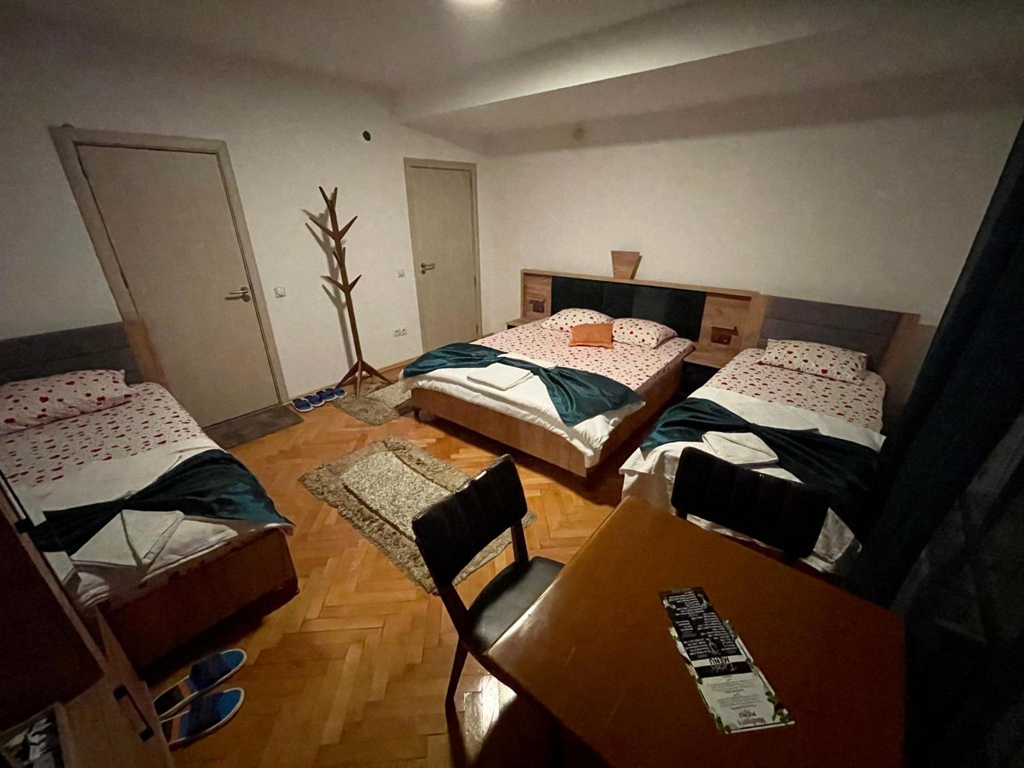 Madigan'S Hotel Kosovo Polje Exteriér fotografie