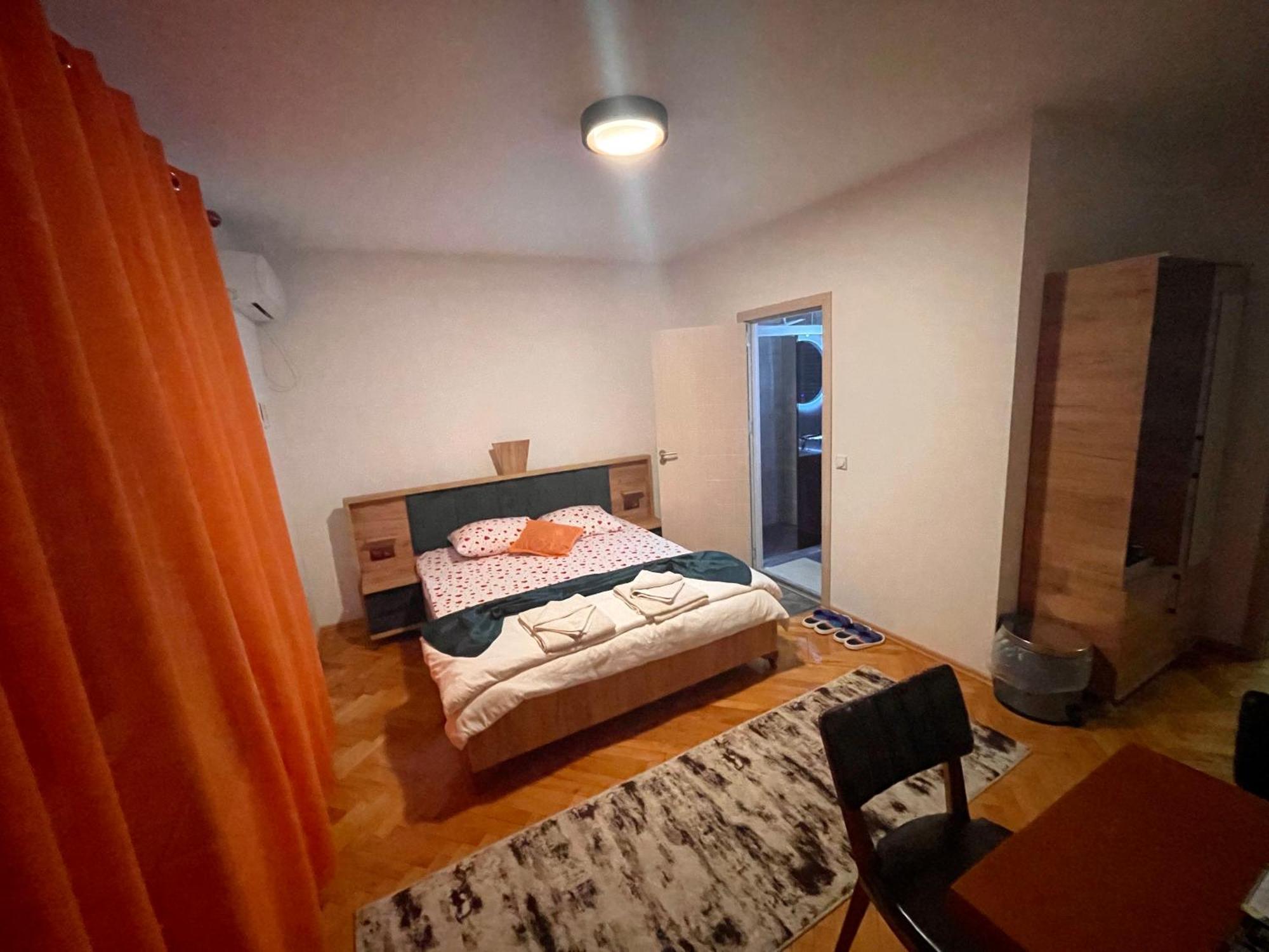 Madigan'S Hotel Kosovo Polje Exteriér fotografie